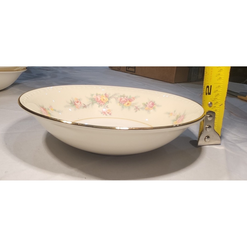 (One) Homer Laughlin Georgian Eggshell H51N5- Dessert, Fruit, Berry Bowl 5 3/8"